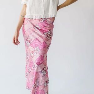 Vestique Patterned Midi Skirt